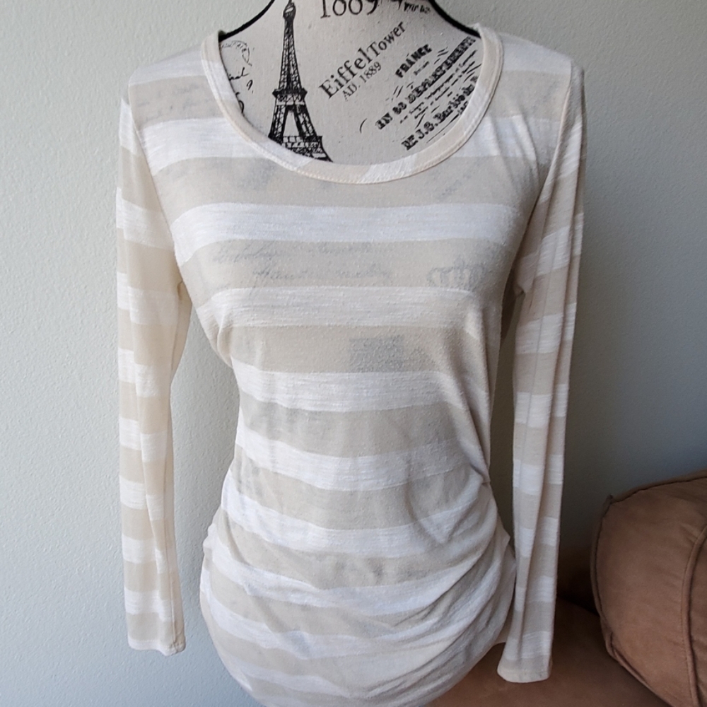Forever 21 girls long sleeve tee